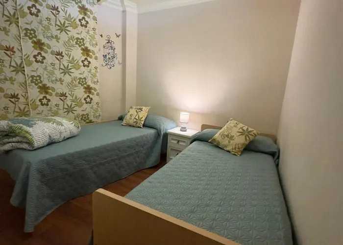 Piso Moderno Isabel شقة *